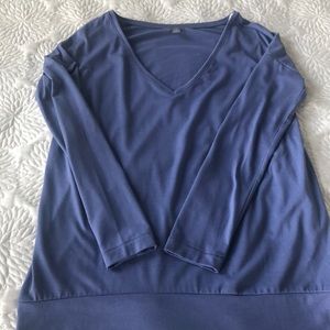 5 for $25 ✨ Aerie Long Sleeve V-Neck Shirt